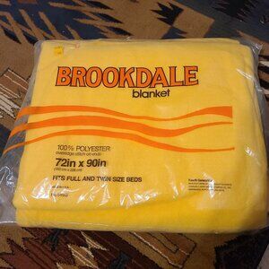 NOS NEW Mid-Century Brookdale Gold Blanket 72 x 90 Fits Full or Twin USA Made